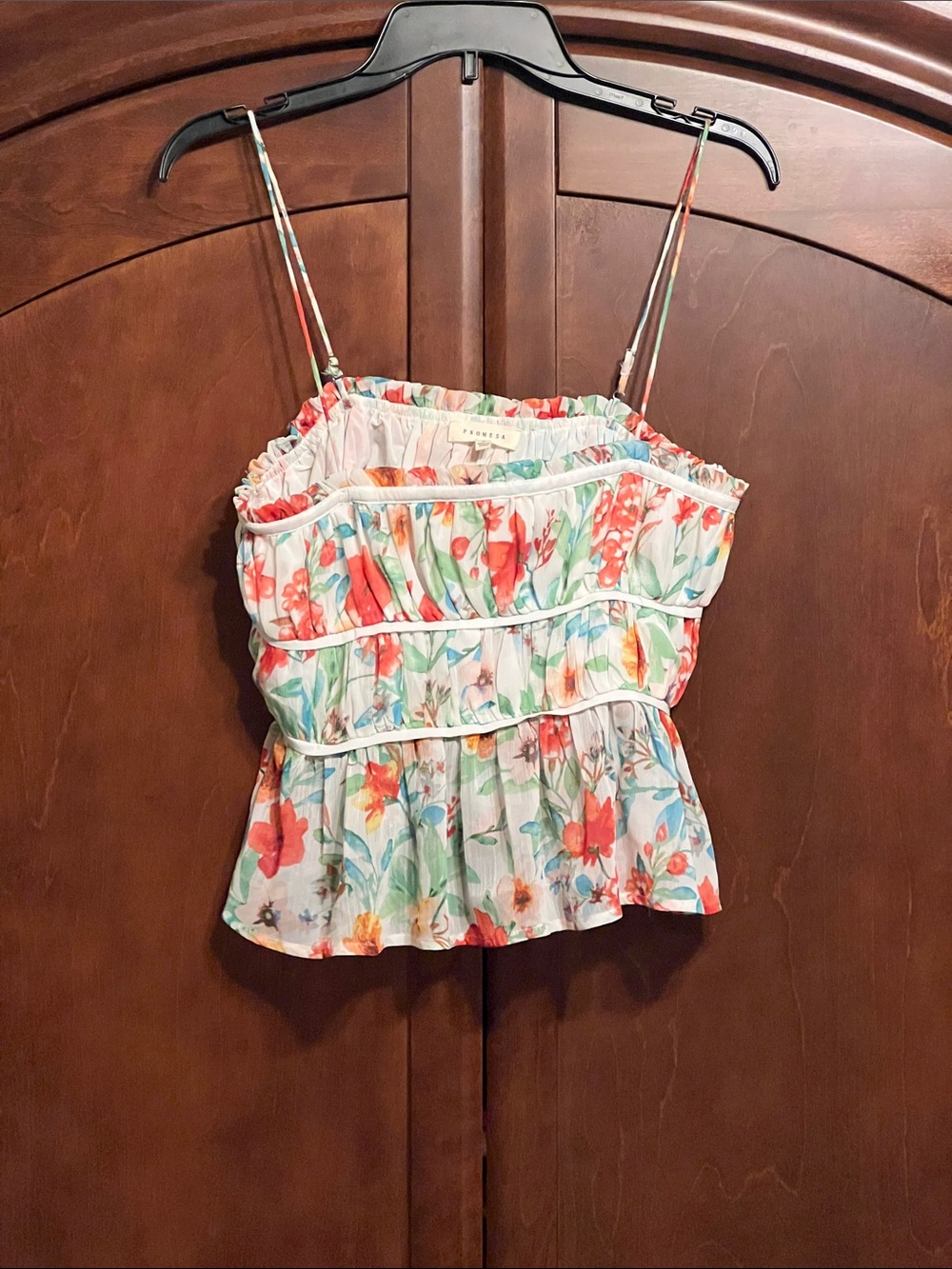 Promesa White Floral Ruffled Spaghetti-Strap Camisole
